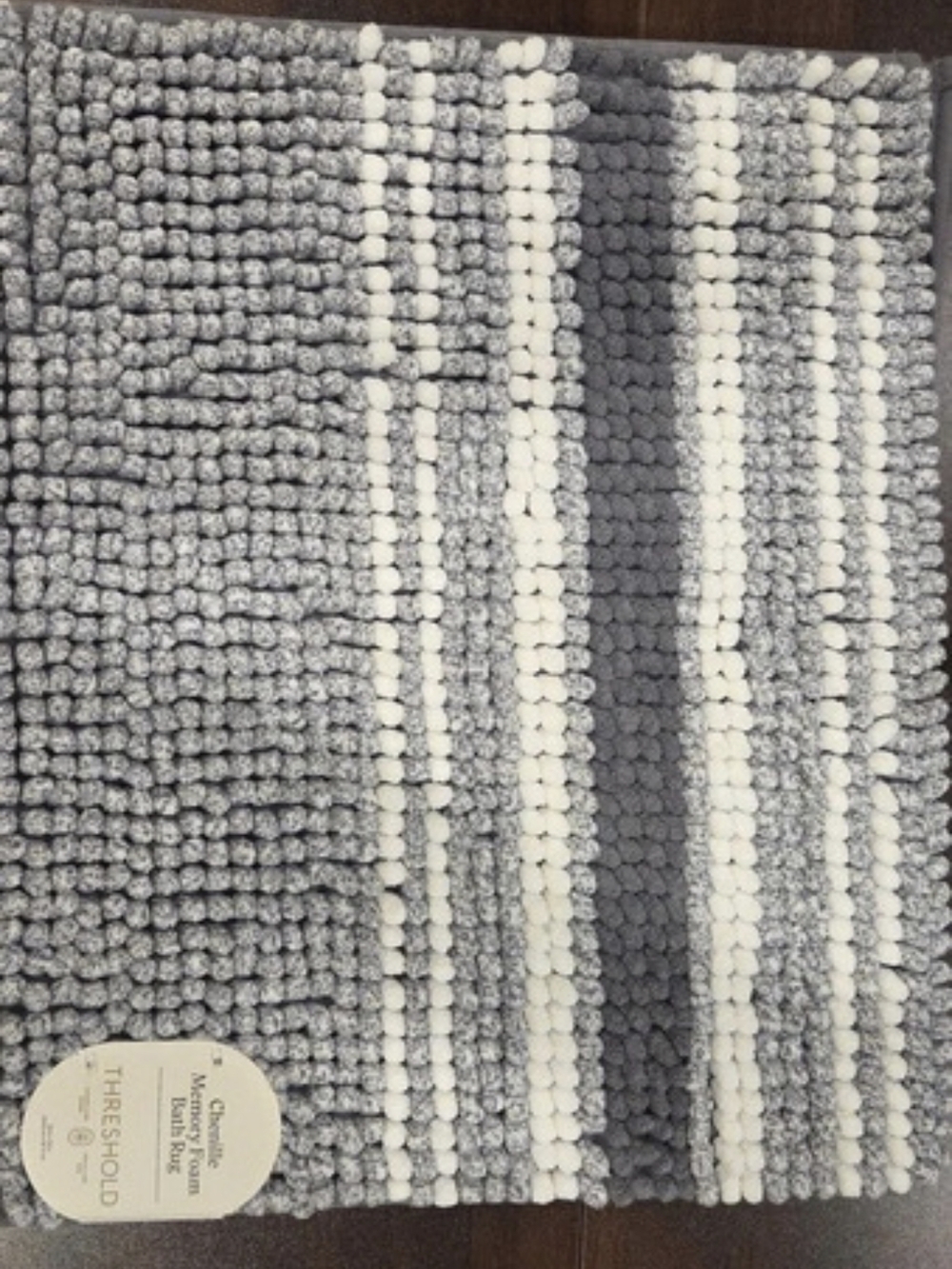 Threshold Chenille Memory Foam Bath Rug Gray & White 20 x 34